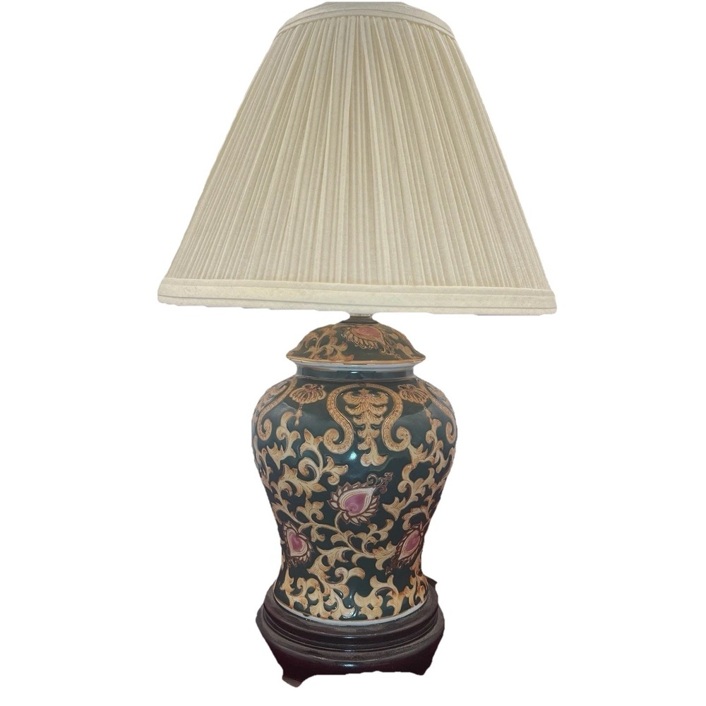 Lamp Oriental Porcelain Vase Floral Design with Oval Shade Vintage Asian Decor